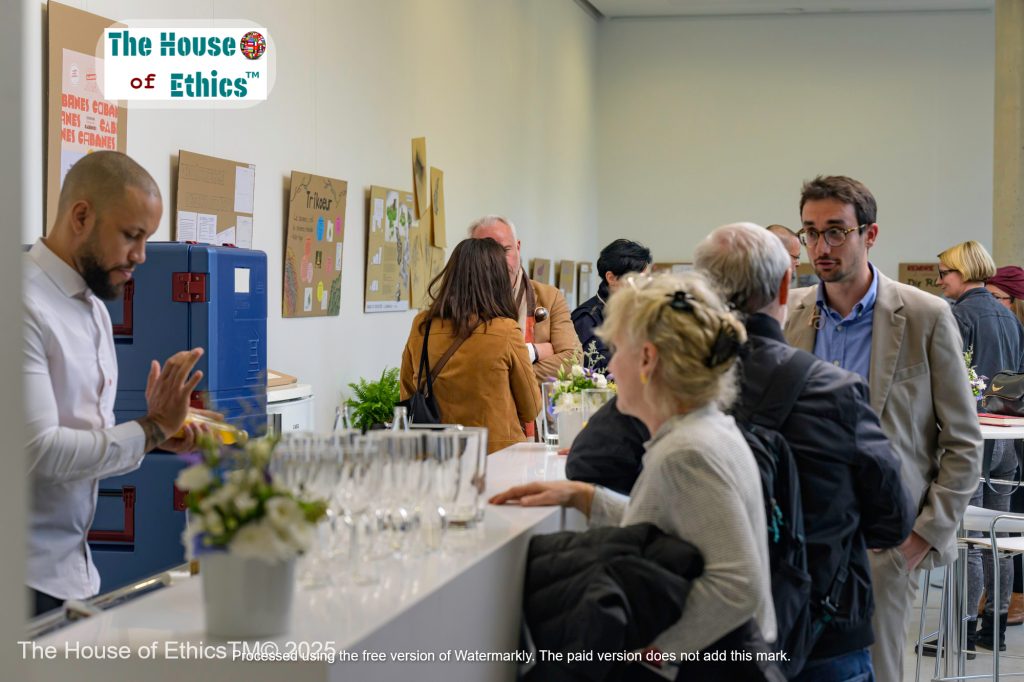 conference-house-of-hthics-avril-web-150