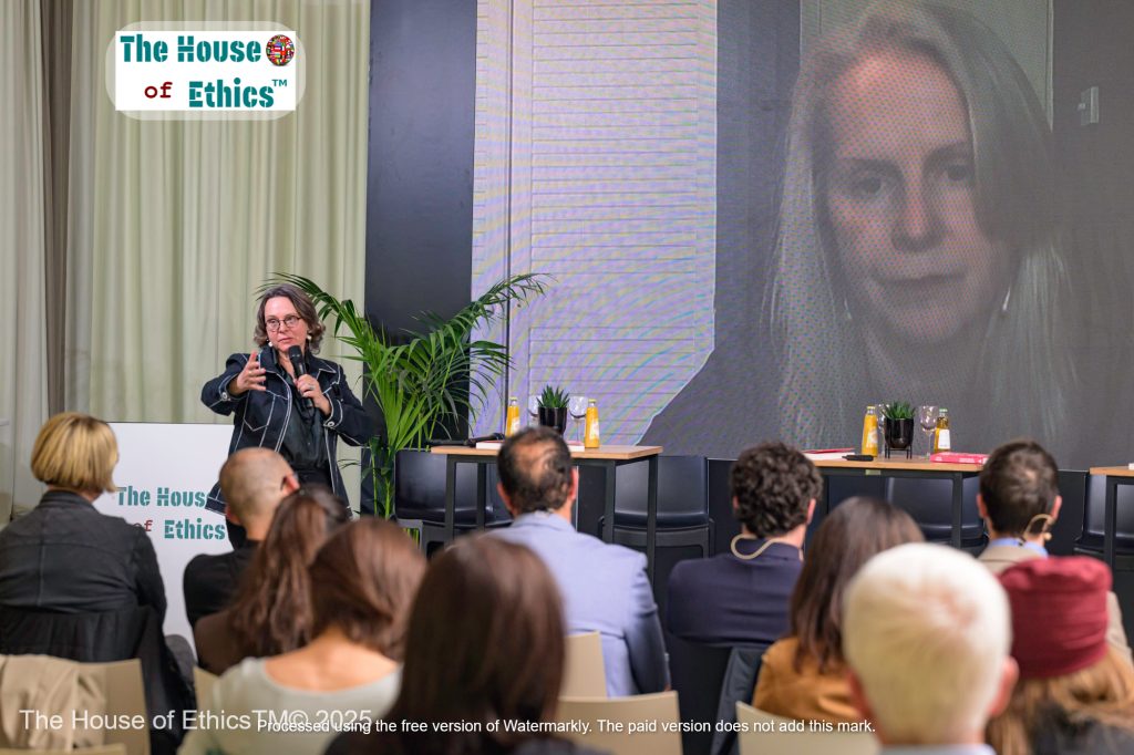 conference-house-of-hthics-avril-web-98